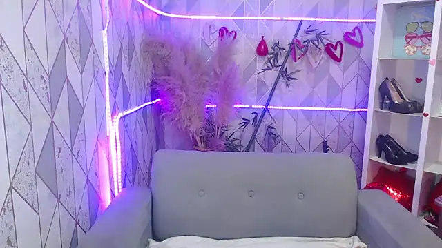 charlottemoonxz online show from September 22, 3:25 pm