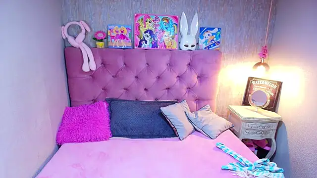 charlottemoonxz online show from February 21, 6:53 pm