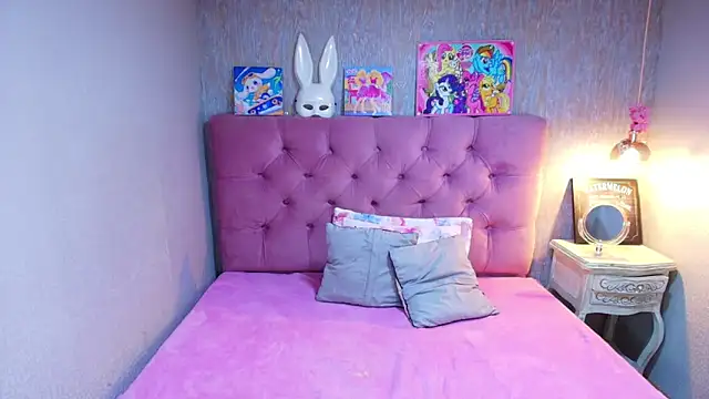 charlottemoonxz online show from May 21, 6:15 pm