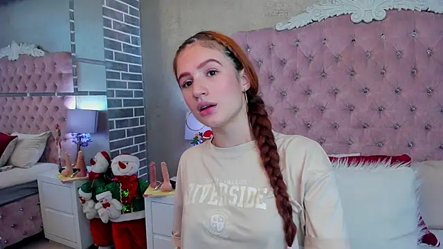 AdelaineBest online show from December 18, 3:47 am