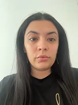 Snapshot of LuciaLoca chatting on February 23, 12:46 pm LuciaLoca online show from February 23, 12:46 pm