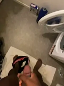 damien954 online show from December 16, 8:41 am