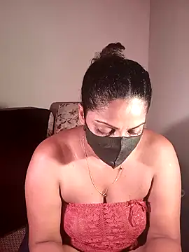 Snapshot of Kim_kardashia1 chatting on January 3, 1:16 am Kim kardashia1 online show from January 3, 1:16 am