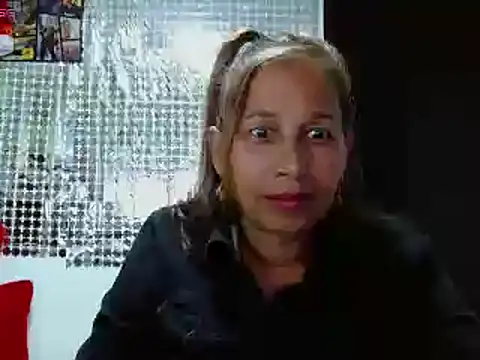 Snapshot of CaroMasha chatting on February 27, 11:26 pm CaroMasha online show from February 27, 11:26 pm