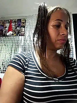 Snapshot of CaroMasha chatting on March 22, 11:31 pm CaroMasha online show from March 22, 11:31 pm