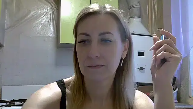 AshleyXHoney online show from December 9, 6:12 am