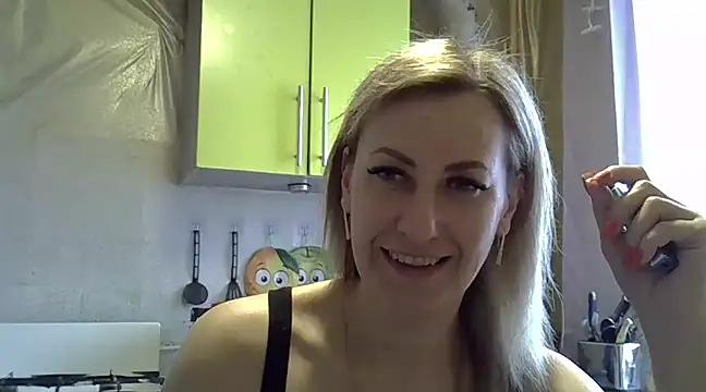 AshleyXHoney online show from February 4, 6:57 am