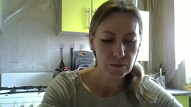 AshleyXHoney online show from May 6, 6:30 am