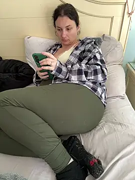 MilfyMrsRobinson online show from January 20, 5:27 pm