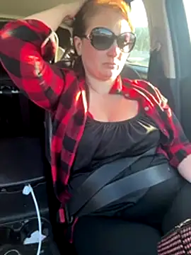 MilfyMrsRobinson online show from December 21, 2:13 pm