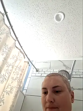 MilfyMrsRobinson online show from May 5, 8:28 pm