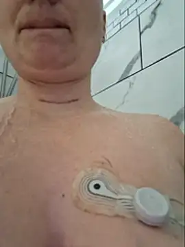 MilfyMrsRobinson online show from May 6, 7:41 pm