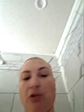 MilfyMrsRobinson online show from May 8, 12:43 pm