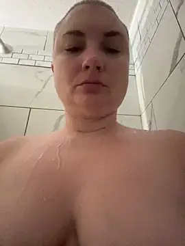 MilfyMrsRobinson online show from May 24, 1:27 pm