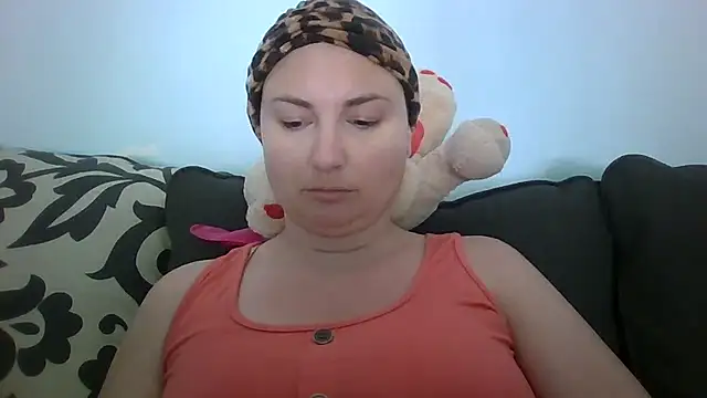 MilfyMrsRobinson online show from June 5, 2:45 pm