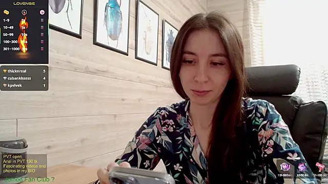 Snapshot of Wowpornoo chatting on March 19, 11:39 am Wowpornoo online show from March 19, 11:39 am