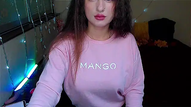 LizaSenri online show from November 25, 7:19 am