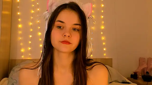 evelinal ove online show from February 1, 1:09 pm