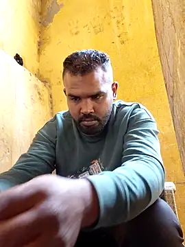 ListedLoin online show from May 13, 6:22 am