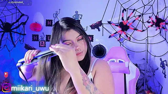 Ahri Elderwood online show from October 15, 5:07 am