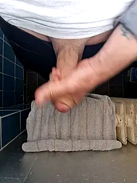 Snapshot of joycock8 chatting on March 22, 9:02 am joycock8 online show from March 22, 9:02 am