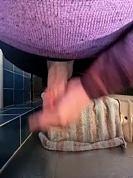 Snapshot of joycock8 chatting on November 21, 11:42 am joycock8 online show from November 21, 11:42 am