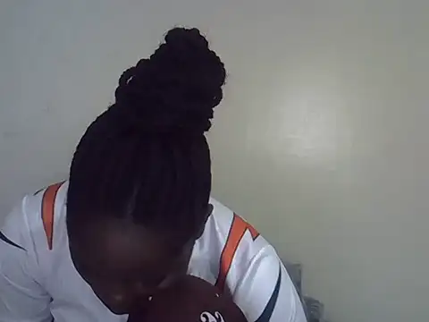 HOT-JAZMINE online show from May 17, 5:42 pm