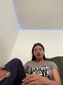 Abril Squirt online show from May 9, 4:56 pm
