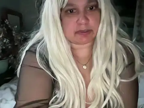 Snapshot of MelanieFawker chatting on September 19, 1:51 am MelanieFawker online show from September 19, 1:51 am