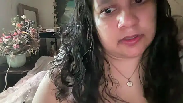 Snapshot of MelanieFawker chatting on October 12, 6:51 pm MelanieFawker online show from October 12, 6:51 pm