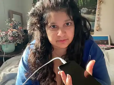 Snapshot of MelanieFawker chatting on November 2, 3:47 pm MelanieFawker online show from November 2, 3:47 pm