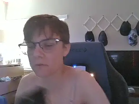 KaliSnow199623 online show from December 4, 6:39 pm