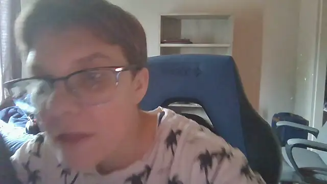 KaliSnow199623 online show from September 10, 10:10 pm