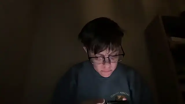 KaliSnow199623 online show from March 26, 9:04 am