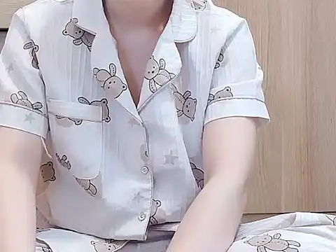 Snapshot of Pink_cream chatting on March 15, 1:30 am Pink cream online show from March 15, 1:30 am