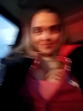 hugebobbs online show from October 31, 2:40 pm