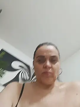 hugebobbs online show from May 15, 7:48 am