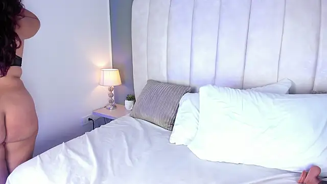 Snapshot of MelissaKarterrs chatting on February 25, 6:09 pm MelissaKarterrs online show from February 25, 6:09 pm