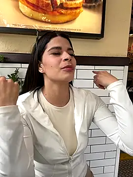 DaryRos online show from November 11, 5:24 pm