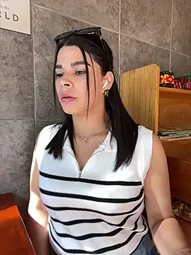 DaryRos online show from April 28, 7:52 pm