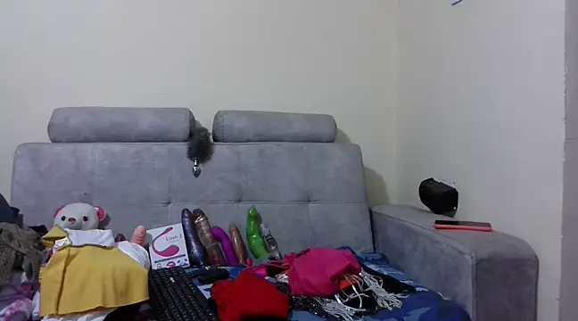 Snapshot of PenelopeHot_91 chatting on March 11, 9:59 pm PenelopeHot 91 online show from March 11, 9:59 pm