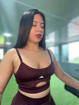 VAL PRINCESS online show from May 10, 12:10 pm