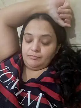 Snapshot of sarahhh1987 chatting on December 24, 6:17 pm sarahhh1987 online show from December 24, 6:17 pm