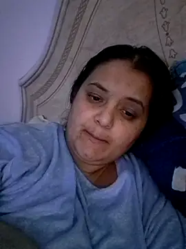 sarahhh1987 online show from October 29, 6:20 pm