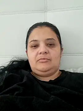 sarahhh1987 online show from February 16, 6:31 am