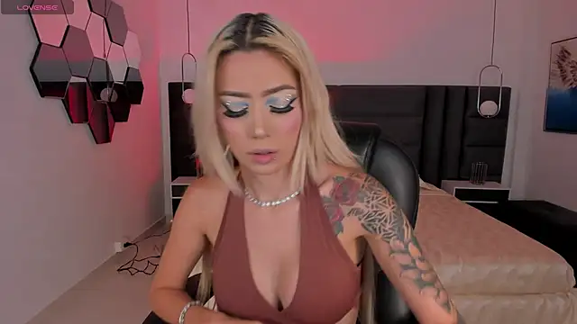 HannaConnor  online show from September 24, 8:34 pm