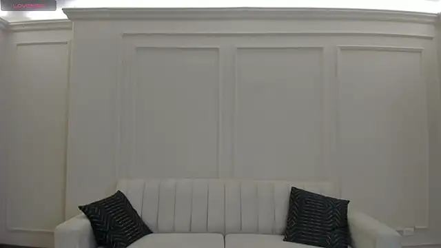 AliceHarper  online show from February 27, 8:09 pm