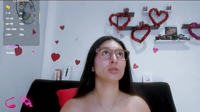 Snapshot of Alyson0001 chatting on February 13, 8:38 pm Alyson0001 online show from February 13, 8:38 pm