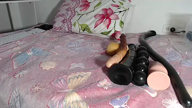 ruby07 online show from November 28, 8:00 pm