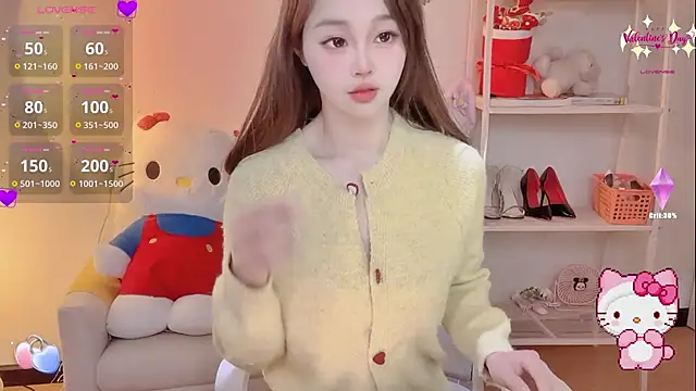 Snapshot of Kiss-18 chatting on February 15, 7:51 am Kiss-18 online show from February 15, 7:51 am